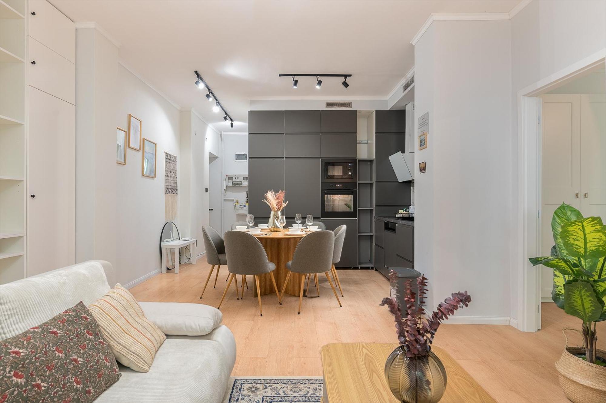 Apartament Lovely Quiet Near Heroes Square By Cavaland